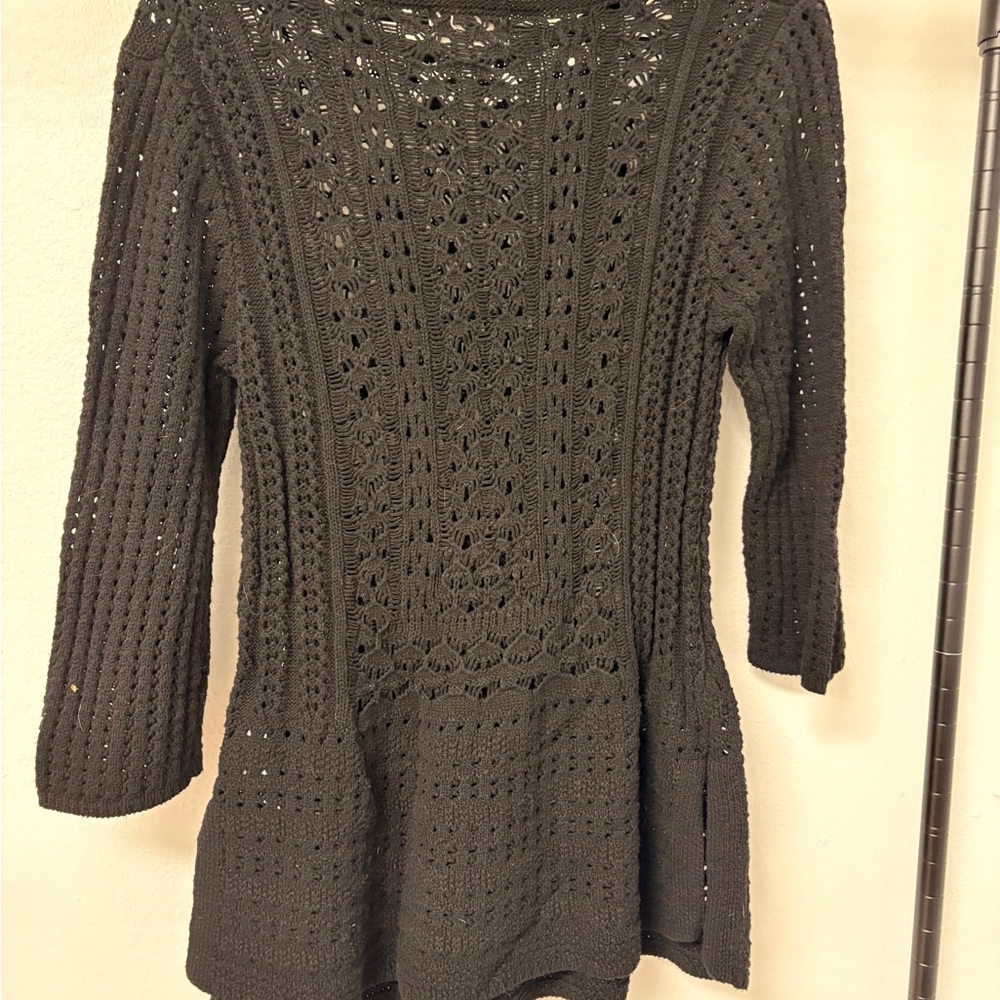 Andrea Jovine Women’s Black Sweater Knit Top Size Medium - Picture 2 of 5